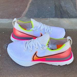 Nike Epic React Flyknit